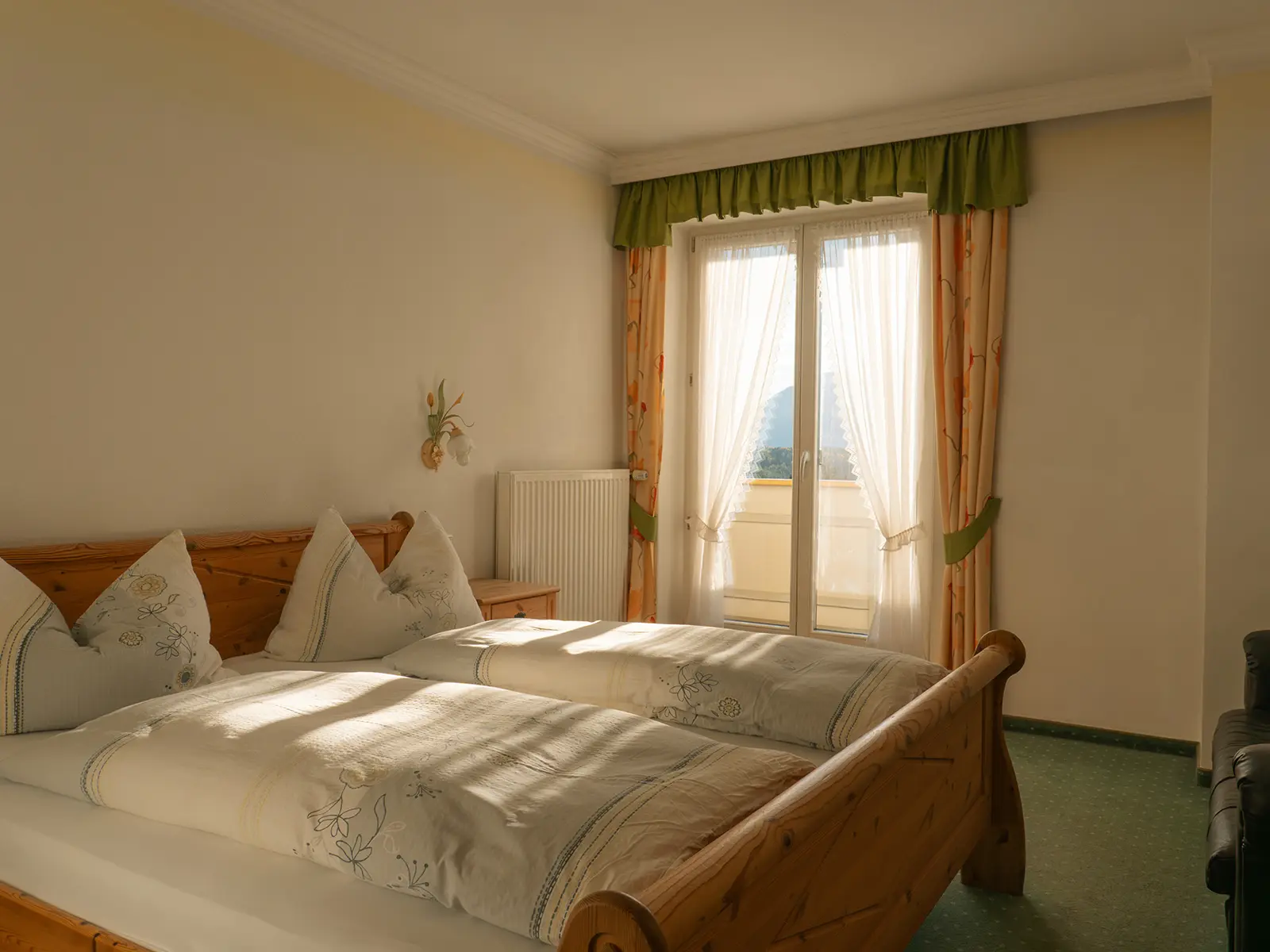 Hotel · Roduna